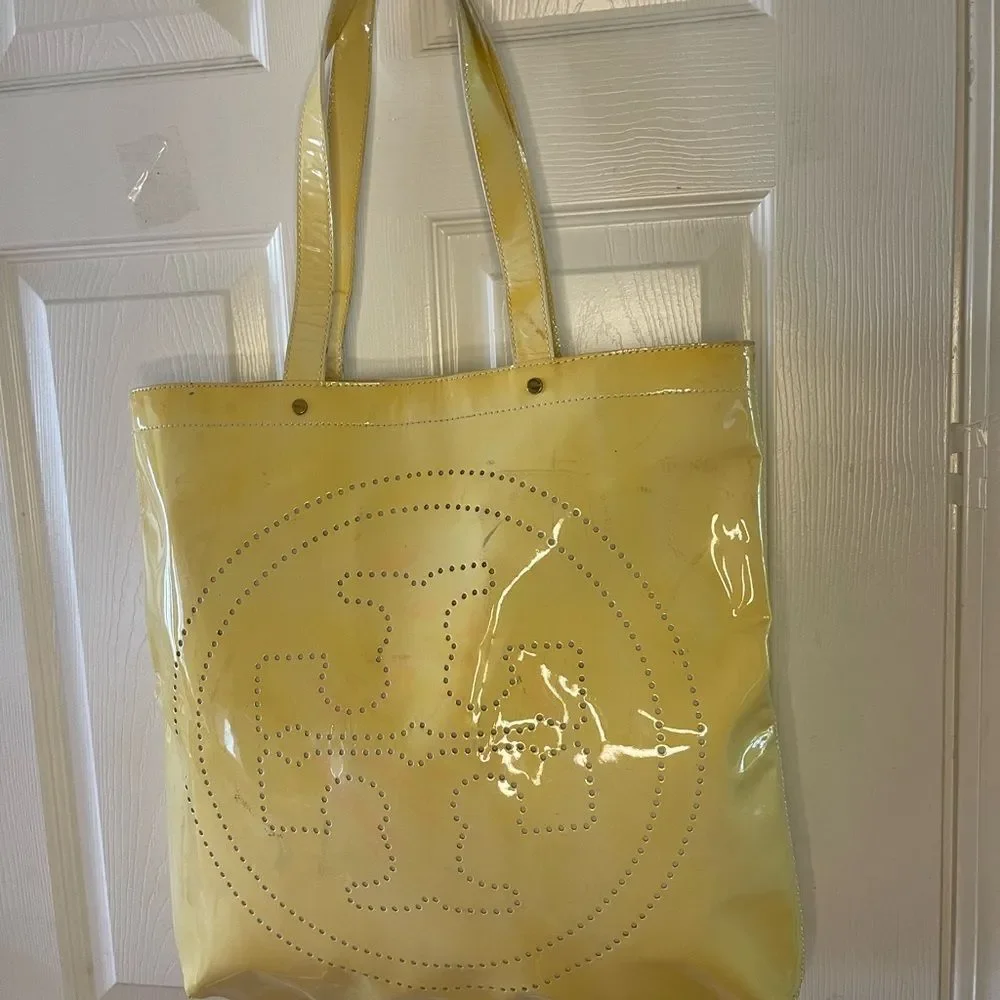 Authenticated Tory Burch leather patent yellow Large tote with dust bag